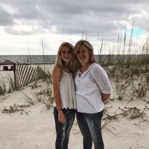 Meet your Posher, Carolyn